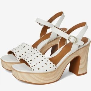 Naturalizer White Scalloped Platform Sandals with Wood-Look Heel